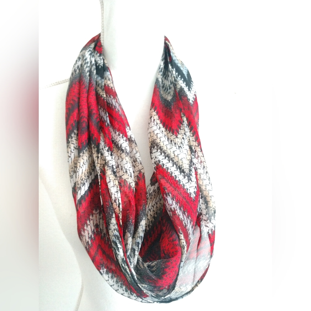 Lightweight Polyester Chiffon Fashion Infinity Scarf Multicolor